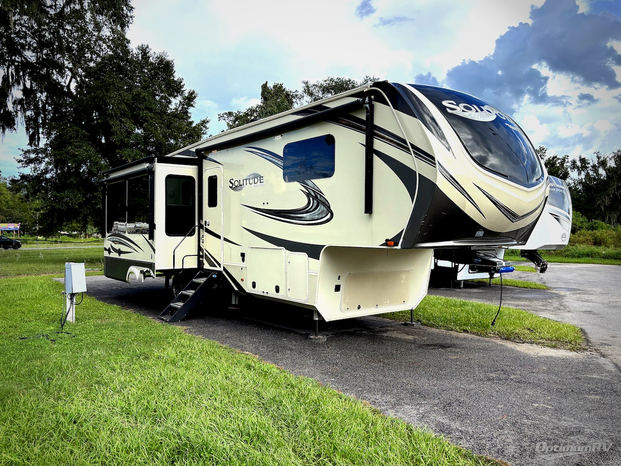 2021 Grand Design Solitude 310GK-R Photo 1