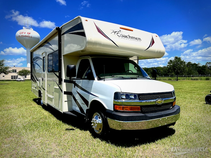 2019 Coachmen Freelander 26DS Chevy 4500 RV Photo 1