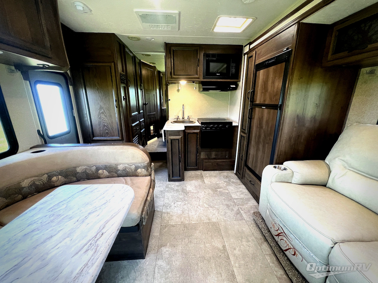 2019 Coachmen Freelander 26DS Chevy 4500 Photo 19