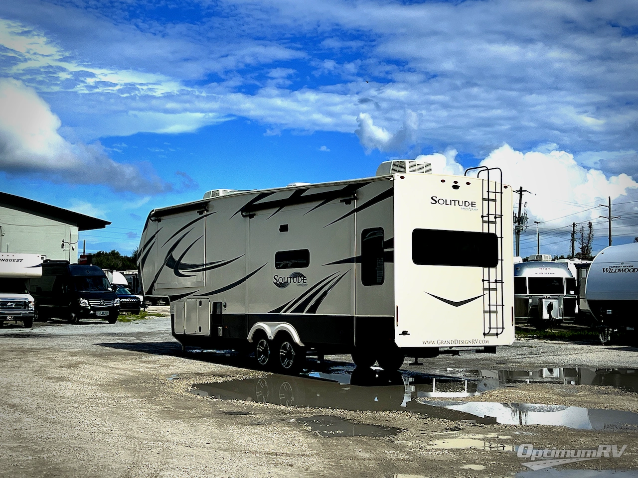 2021 Grand Design Solitude S-Class 2930RL Photo 3