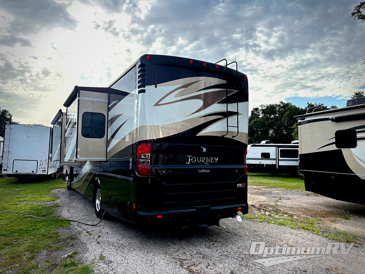 2015 Winnebago Journey 40R Photo 2