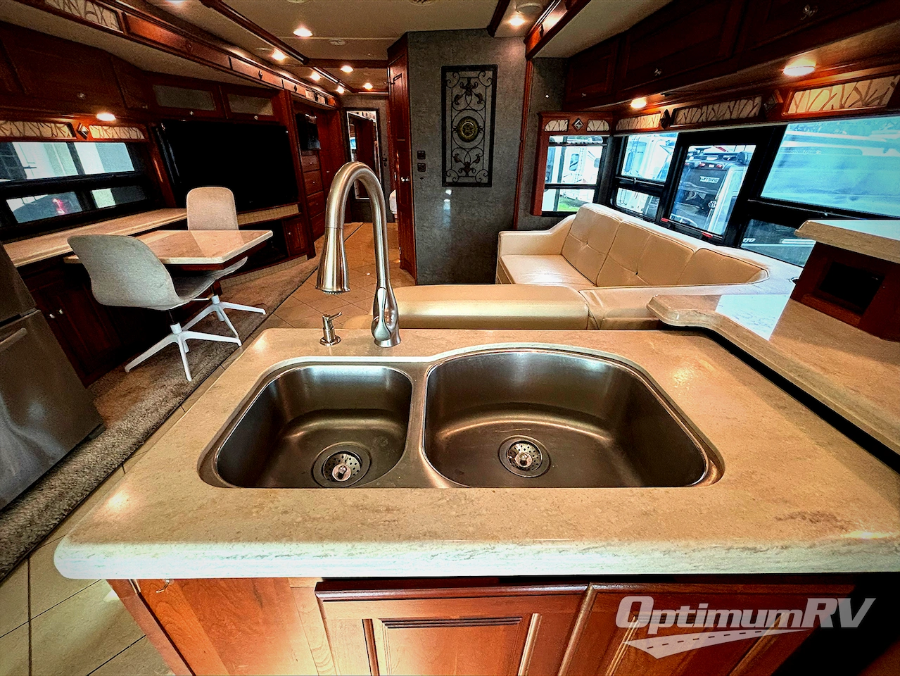 2015 Winnebago Journey 40R Photo 10