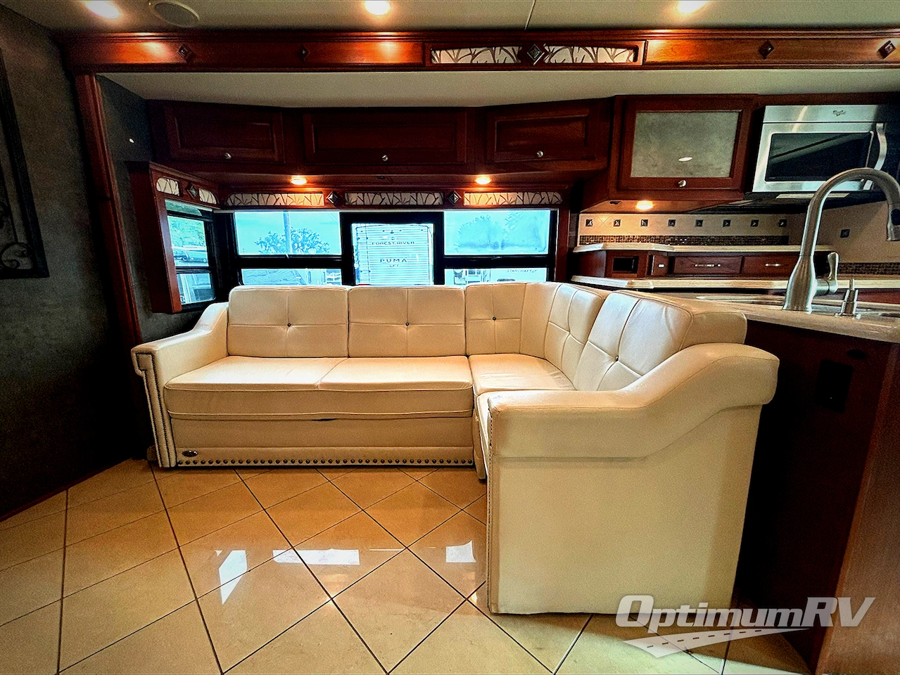 2015 Winnebago Journey 40R Photo 8