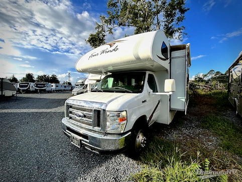 Used 2016 Thor Four Winds 30C Featured Photo