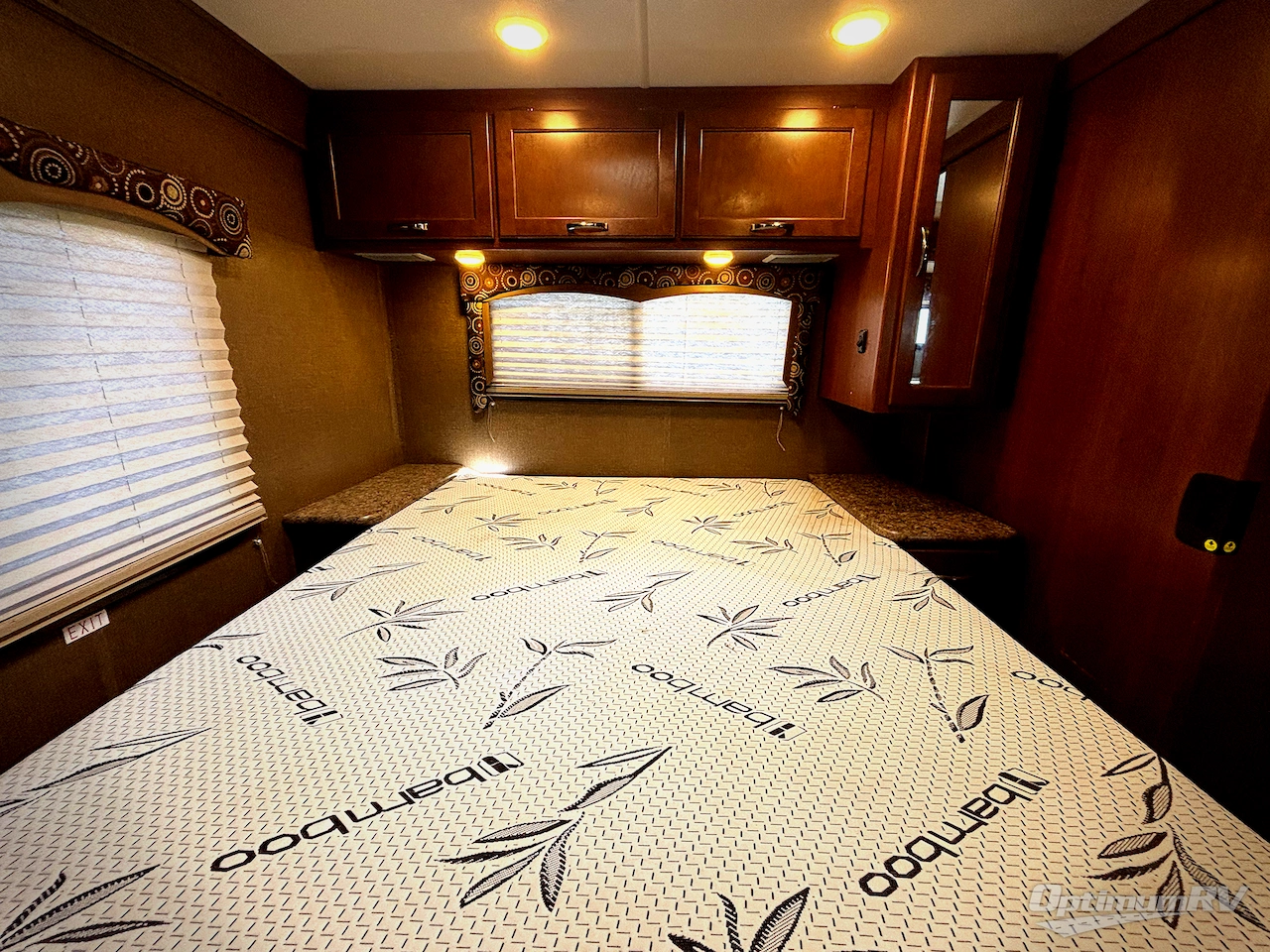 2016 Thor Four Winds 30C Photo 13