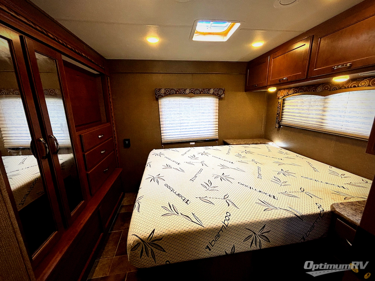 2016 Thor Four Winds 30C Photo 14