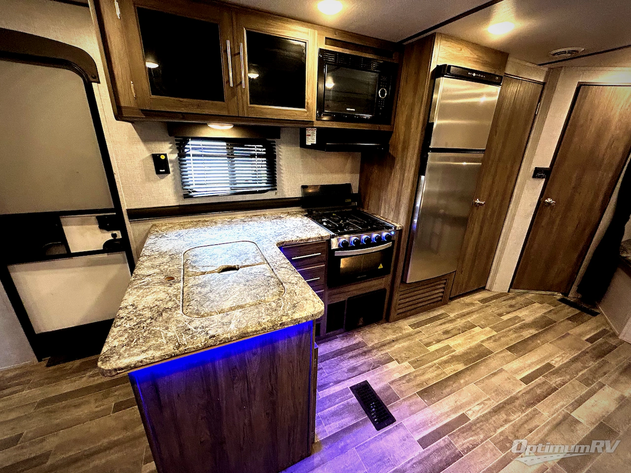 2022 CrossRoads Zinger Lite ZR270BH Photo 8