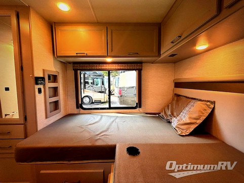 2024 Thor Chateau 25V RV Photo 4