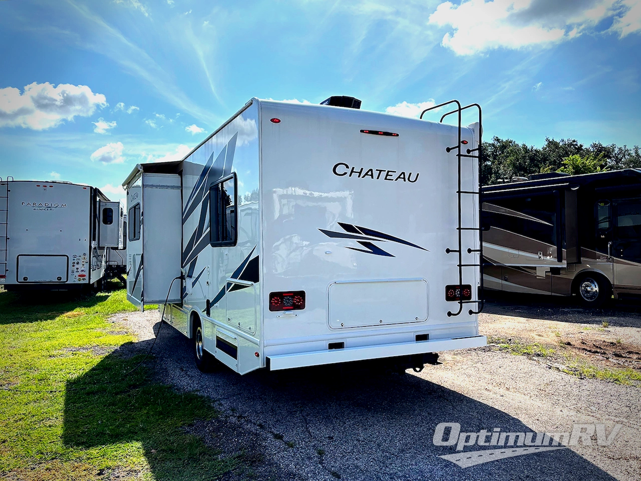 2024 Thor Chateau 25V Photo 2