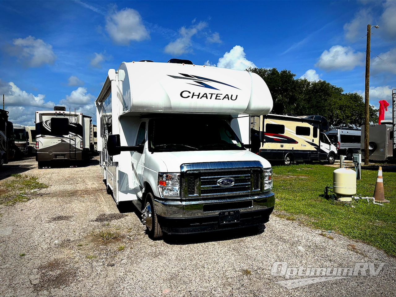 2024 Thor Chateau 25V Photo 1