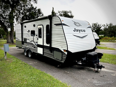Used 2022 Jayco Jay Flight SLX 224BH Featured Photo