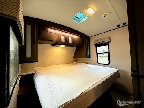 2021 Cruiser Embrace EL250 RV Photo 4