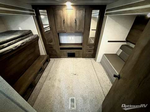 2021 Forest River Wildwood 31KQBTS RV Photo 3