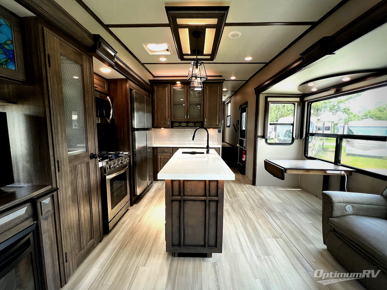 2021 Grand Design Solitude 378MBS Photo 5