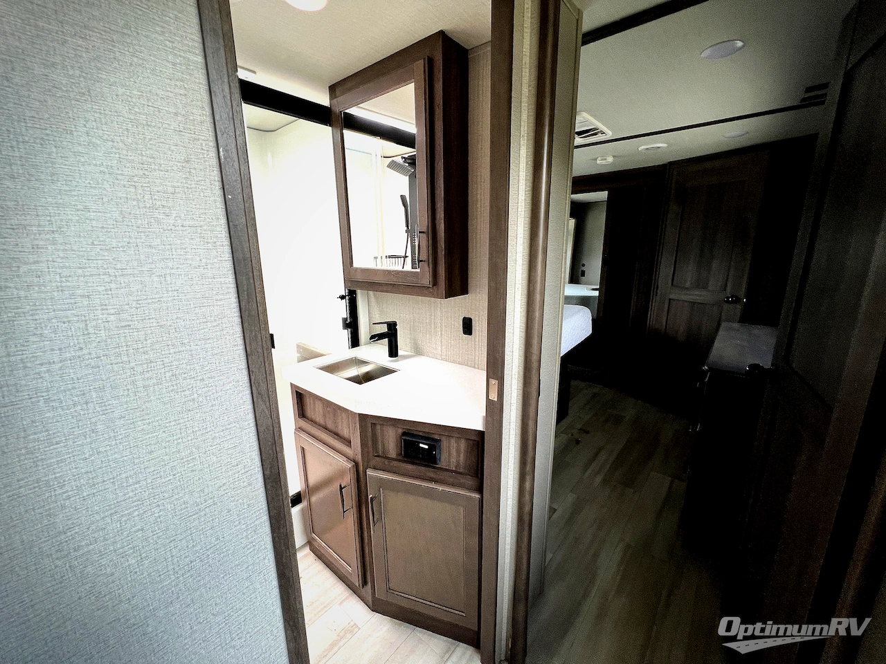 2021 Grand Design Solitude 378MBS Photo 23