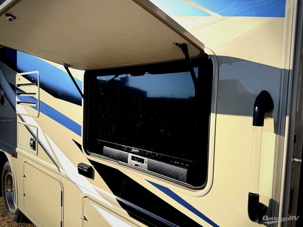 2021 Thor Freedom Traveler A27 Photo 18