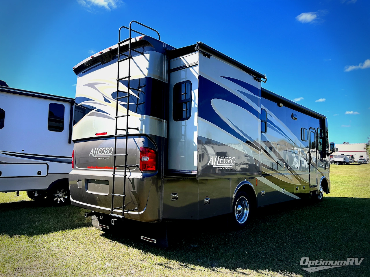 2014 Tiffin Allegro 31 SA Photo 3