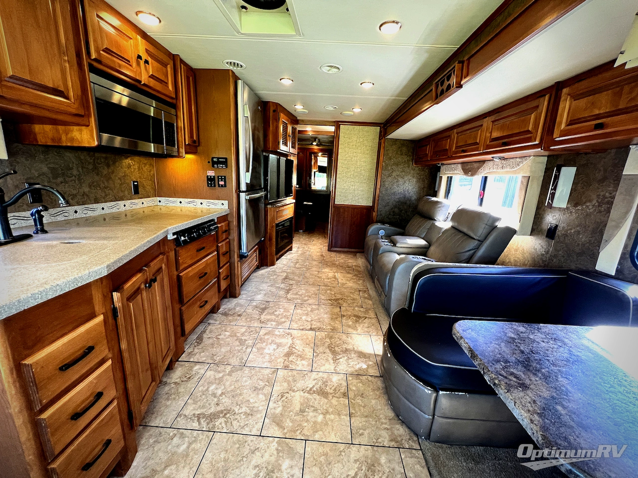 2014 Tiffin Allegro 31 SA Photo 4