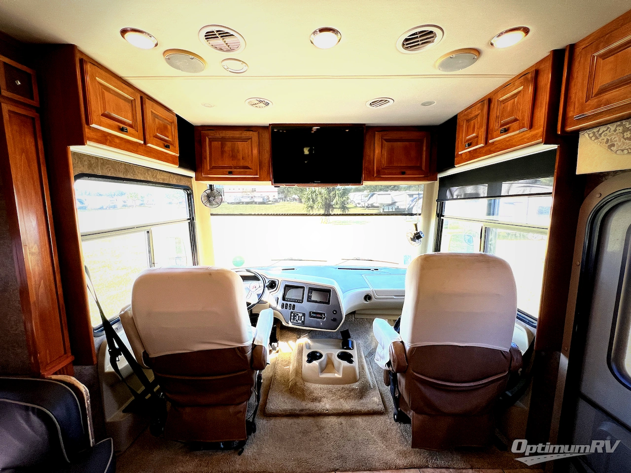 2014 Tiffin Allegro 31 SA Photo 6