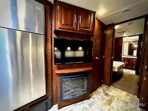 2016 Coachmen Mirada 35LS RV Photo 3