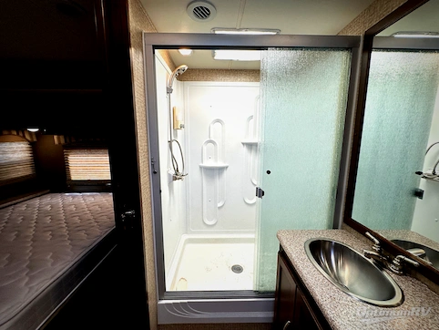 2016 Coachmen Mirada 35LS RV Photo 4