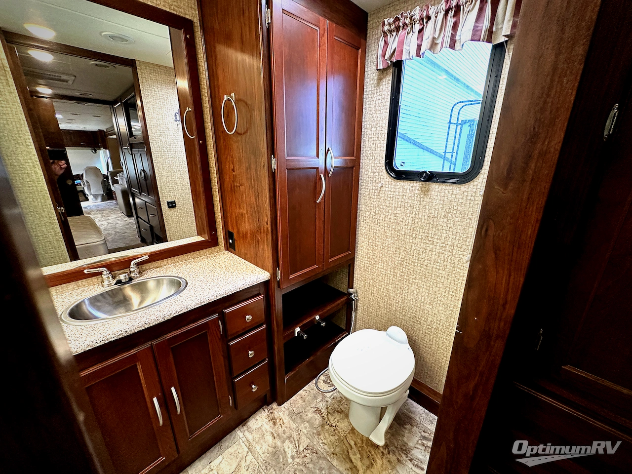 2016 Coachmen Mirada 35LS Photo 21