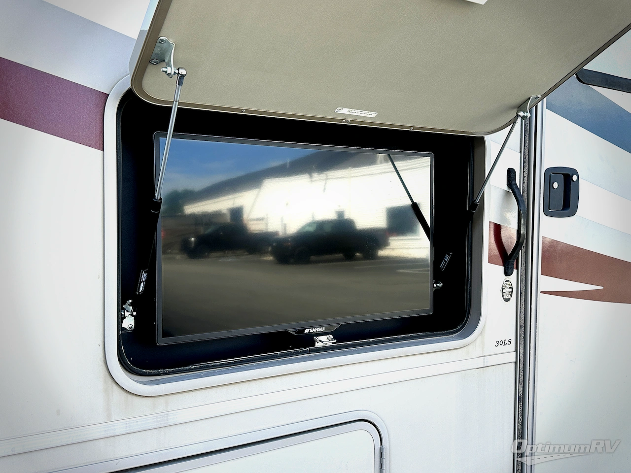 2016 Coachmen Mirada 35LS Photo 23