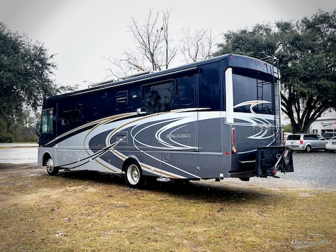 2016 Winnebago Adventurer 35P RV Photo 2