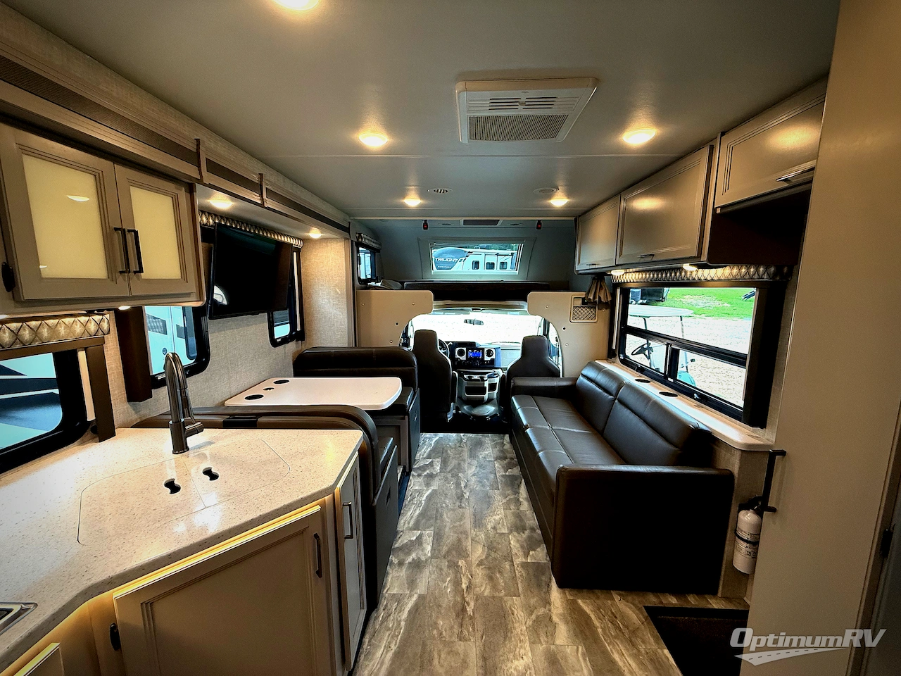 2023 Thor Quantum LF31 Photo 6