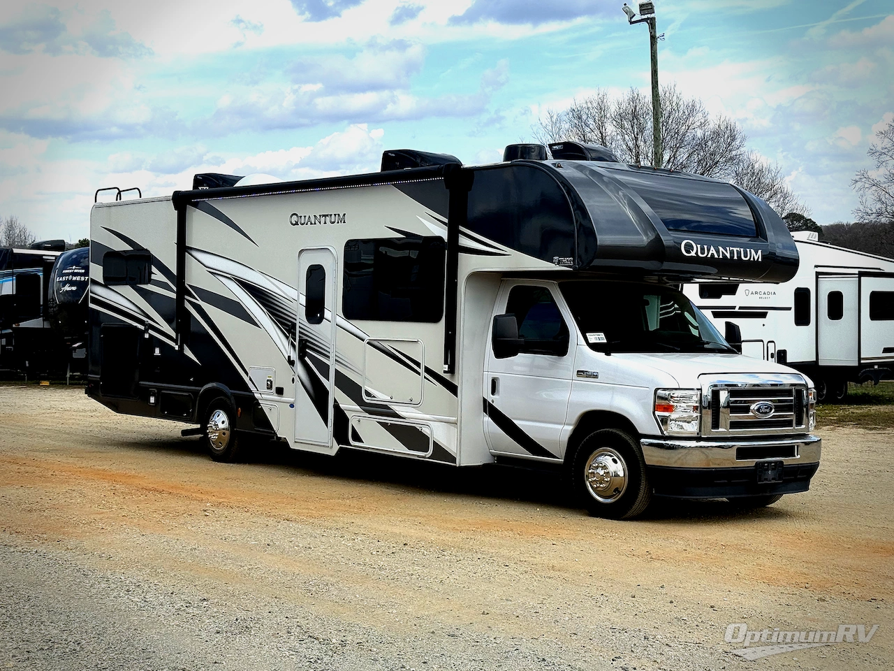 2023 Thor Quantum LF31 Photo 1