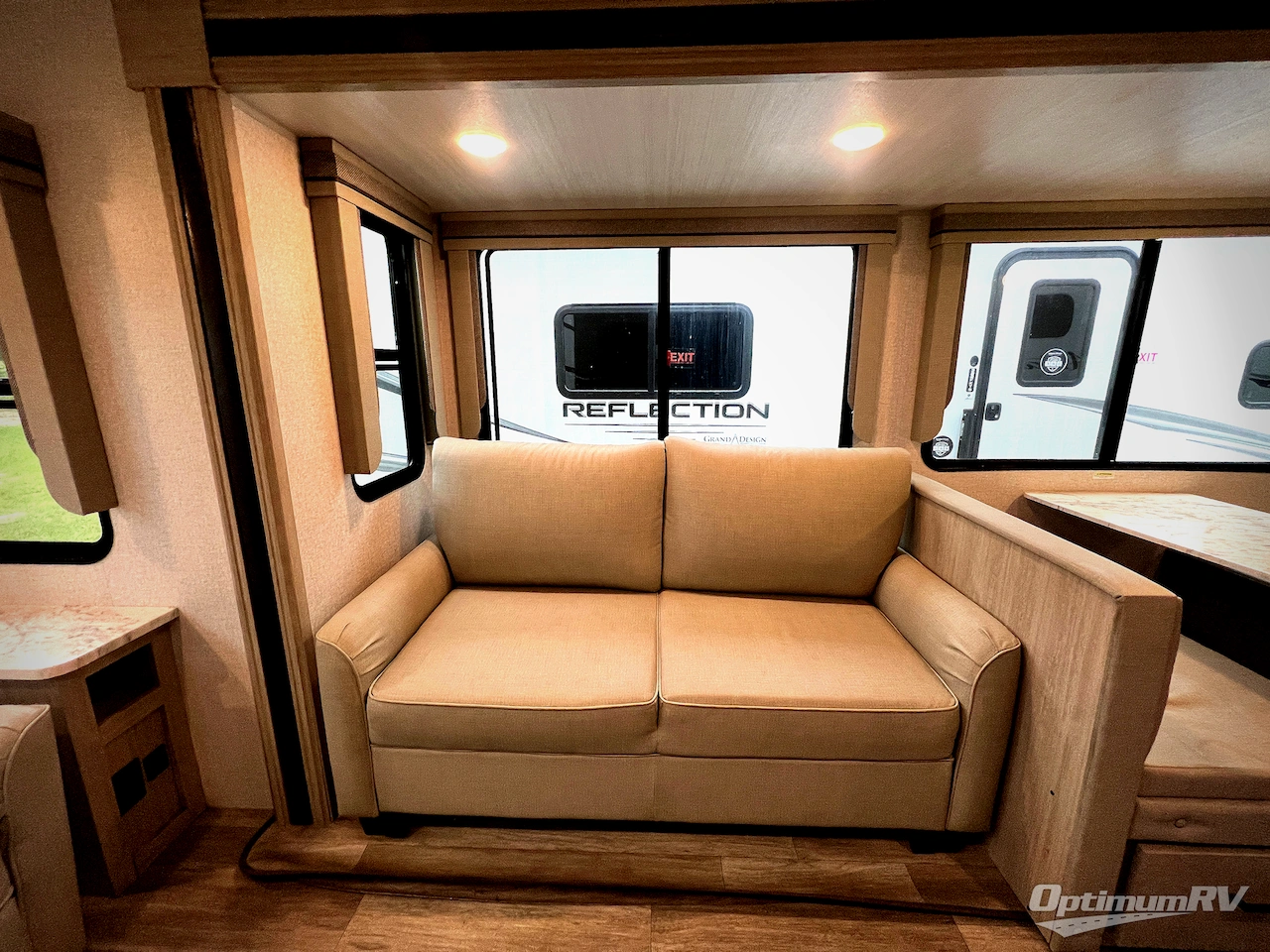 2022 East To West Alta 2850KRL Photo 8