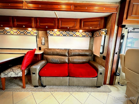 2014 Itasca Meridian 36M RV Photo 2