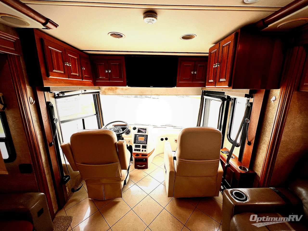 2014 Itasca Meridian 36M Photo 5