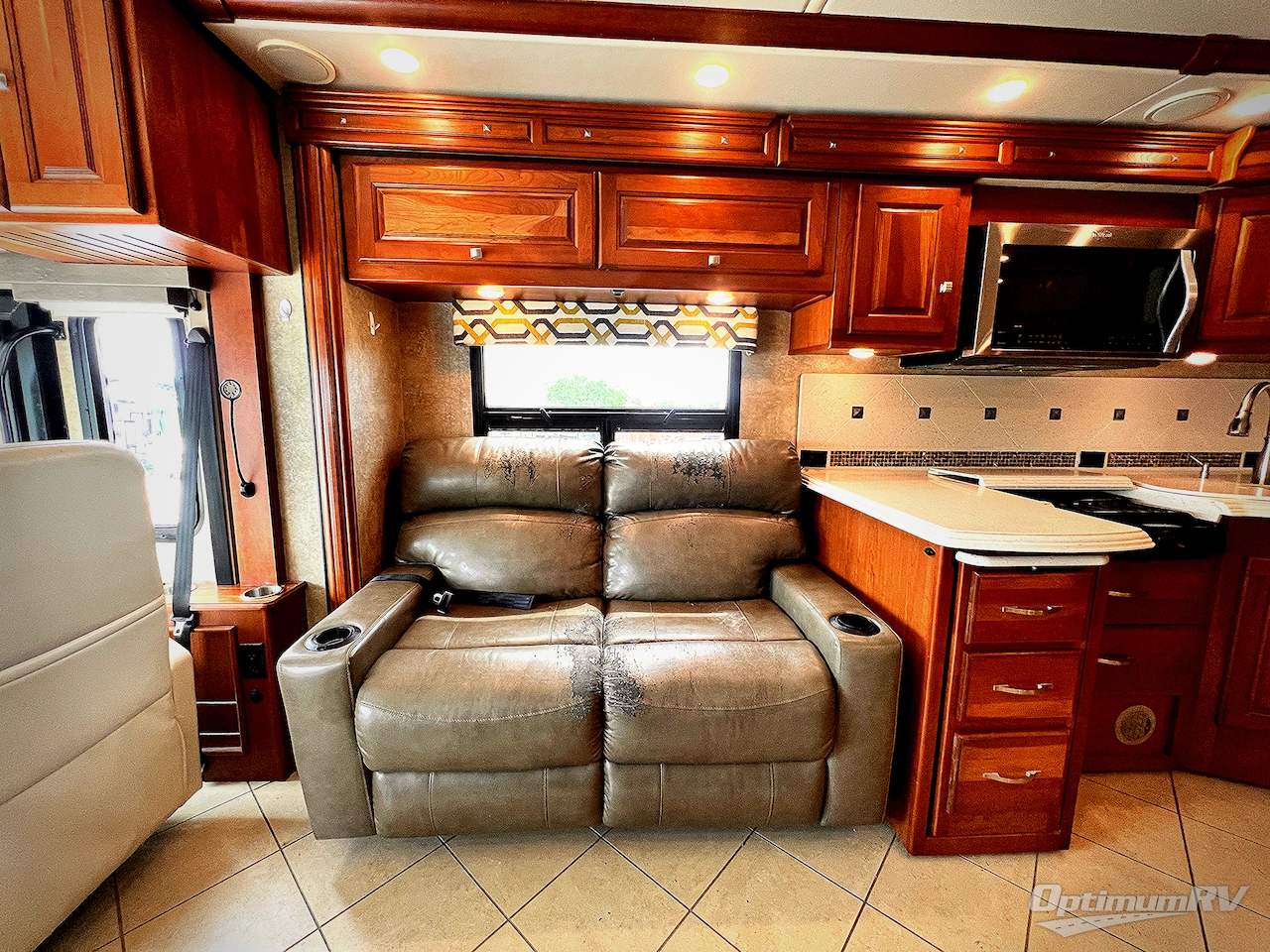 2014 Itasca Meridian 36M Photo 9