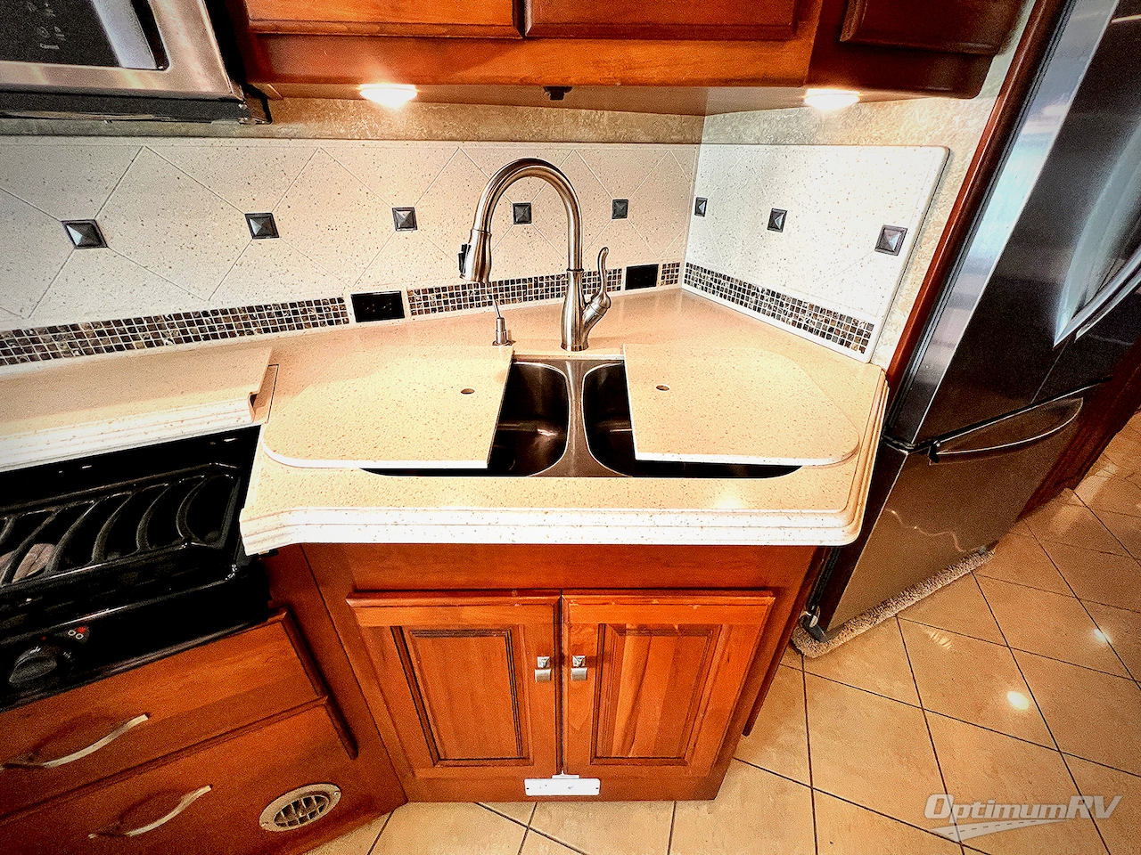 2014 Itasca Meridian 36M Photo 11