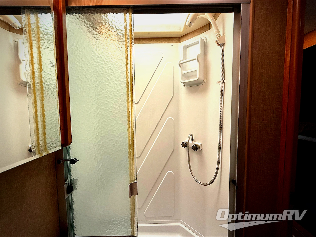 2016 Fleetwood Flair 31B Photo 18
