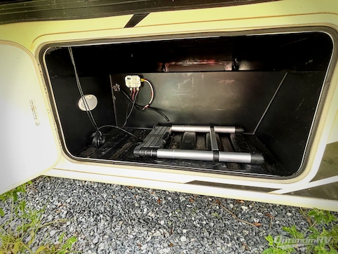 2018 Thor ACE 29.4 RV Photo 4