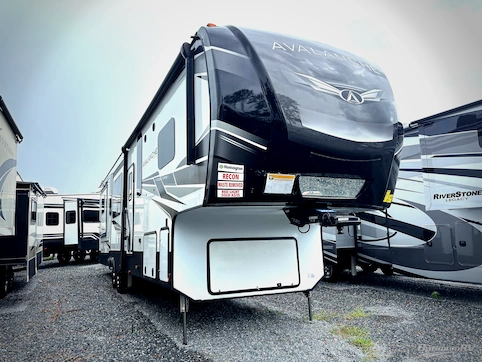 Used 2021 Keystone Avalanche 375RD Featured Photo