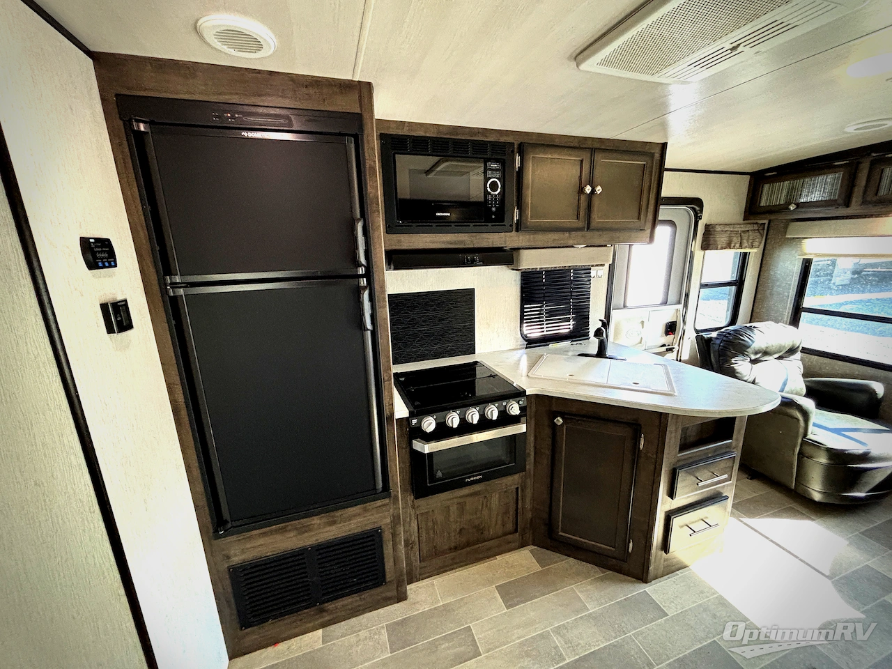 2020 Heartland Mallard 27 Photo 9