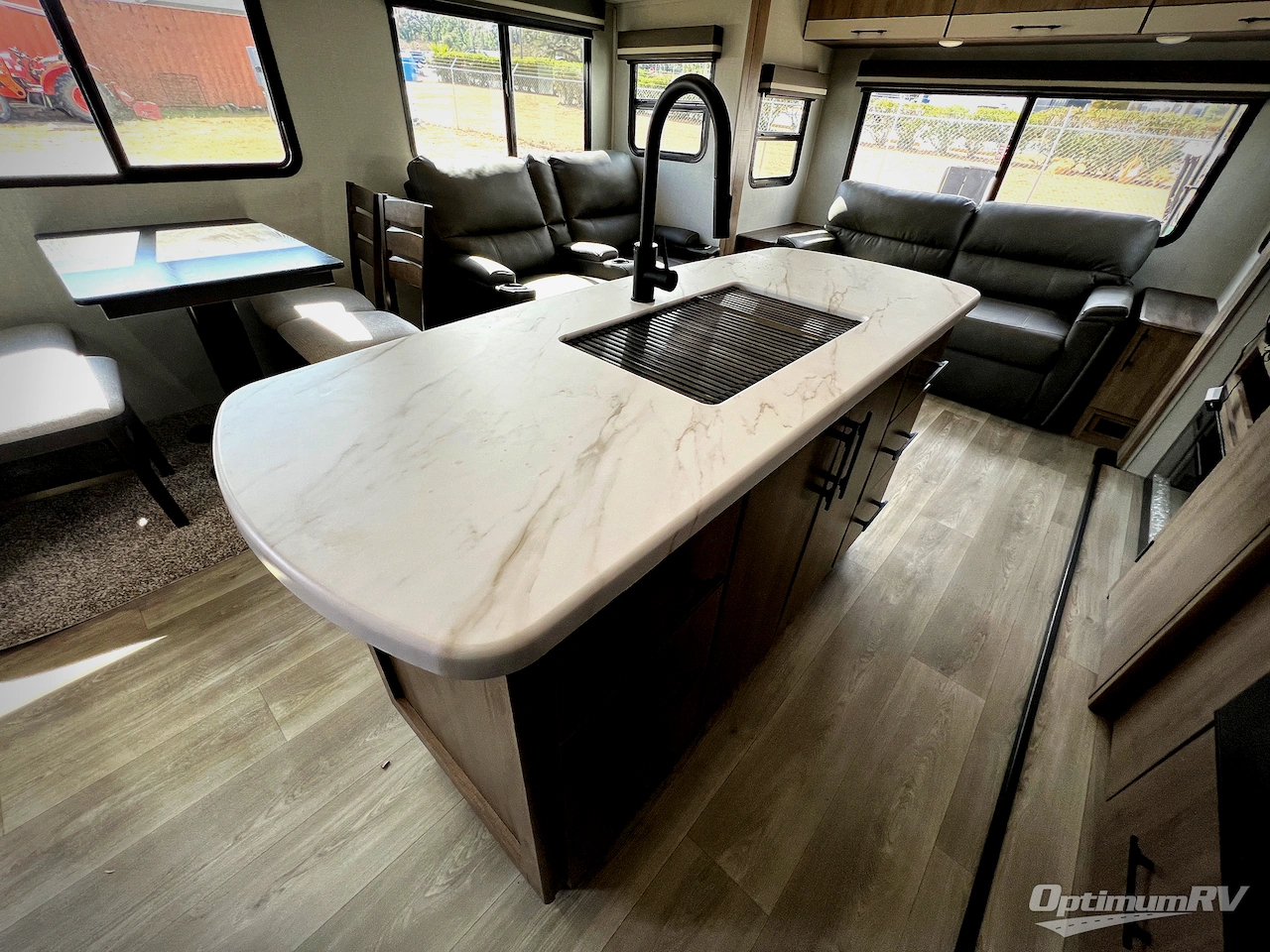 2024 Grand Design Imagine 2970RL Photo 11