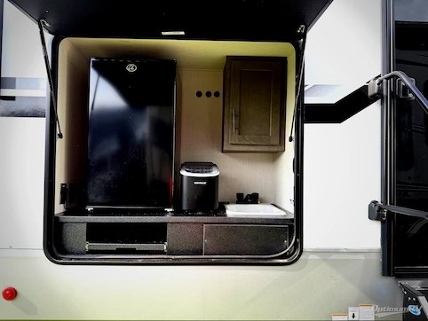 2025 Forest River Cherokee Arctic Wolf Suite 3850SUITE RV Photo 4