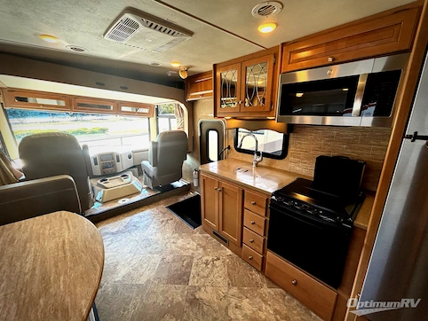 2016 Thor Windsport 34F RV Photo 3