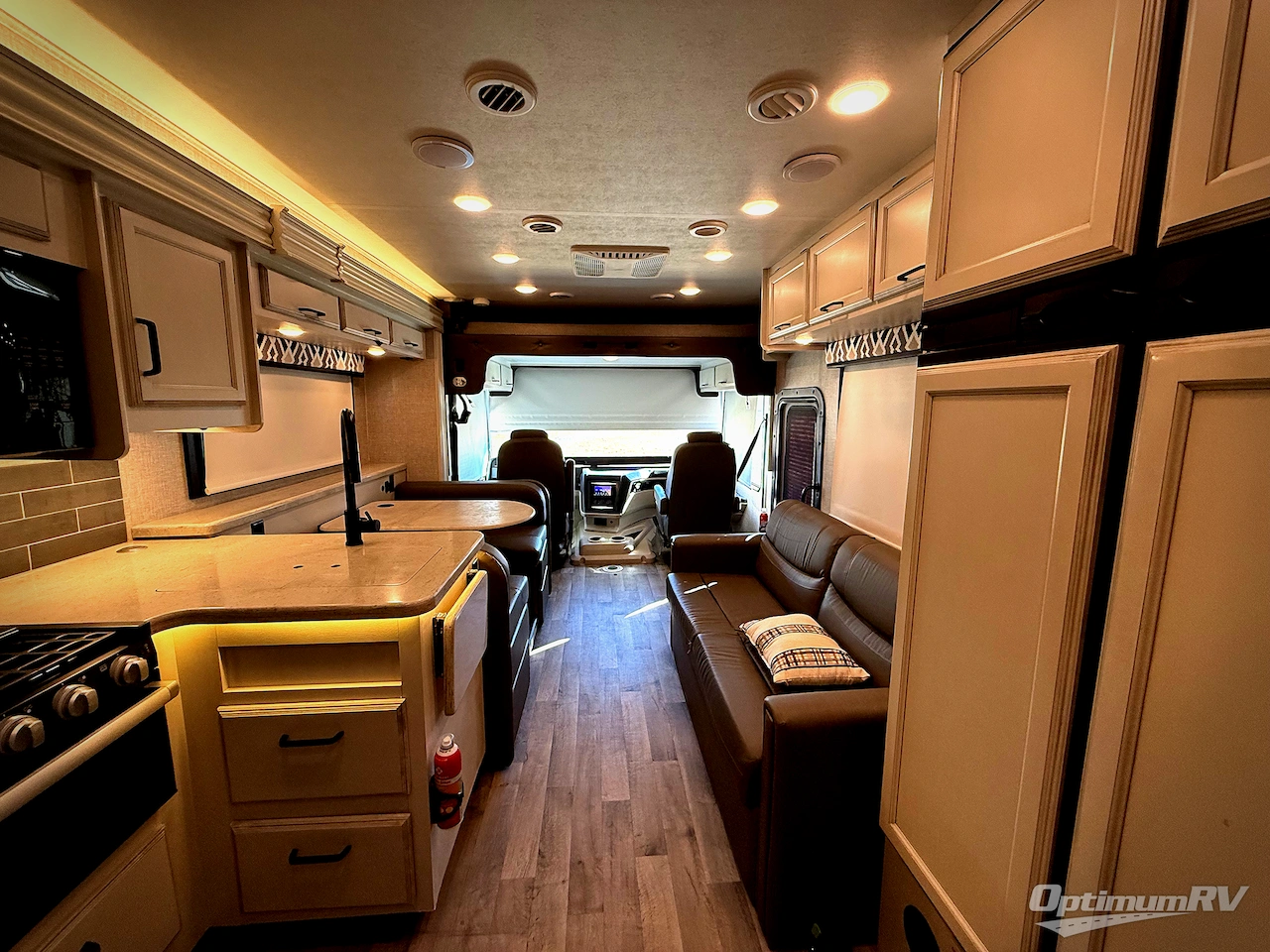 2022 Entegra Vision 27A Photo 4