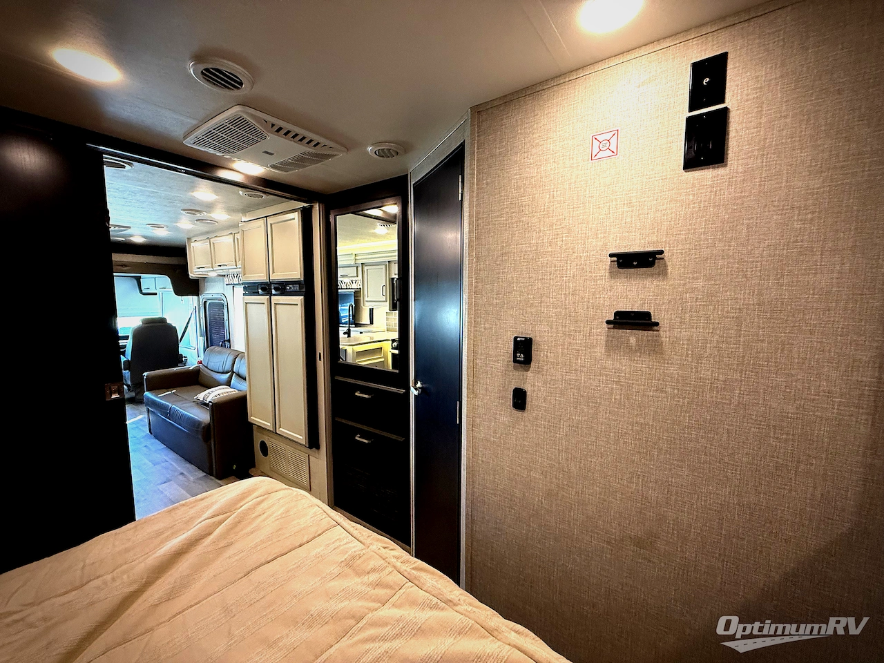 2022 Entegra Vision 27A Photo 13
