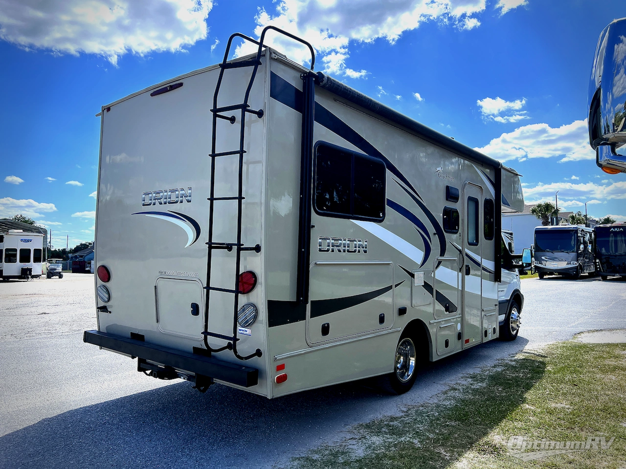 2018 Coachmen Orion LE T20CB Photo 3