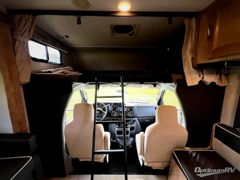 2022 Coachmen Leprechaun Premier 260DS Chevy 4500 RV Photo 2