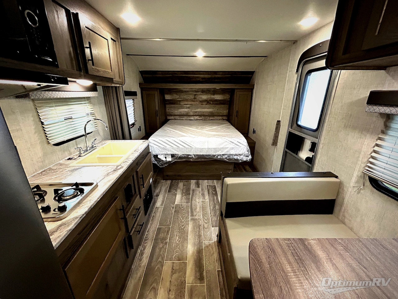 2022 Gulf Stream Ameri-Lite Ultra Lite 248BH Photo 5