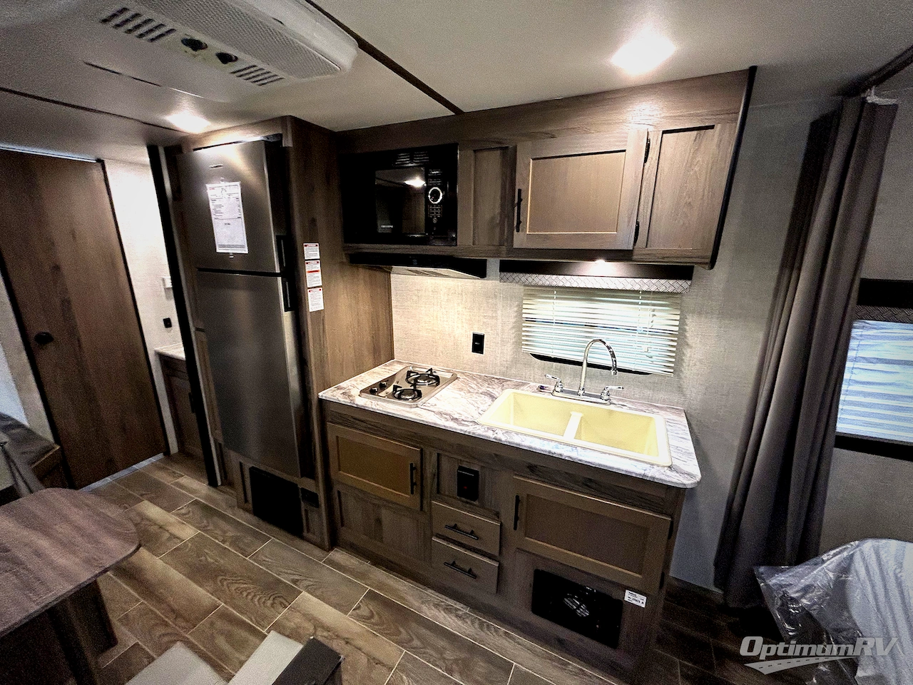 2022 Gulf Stream Ameri-Lite Ultra Lite 248BH Photo 6