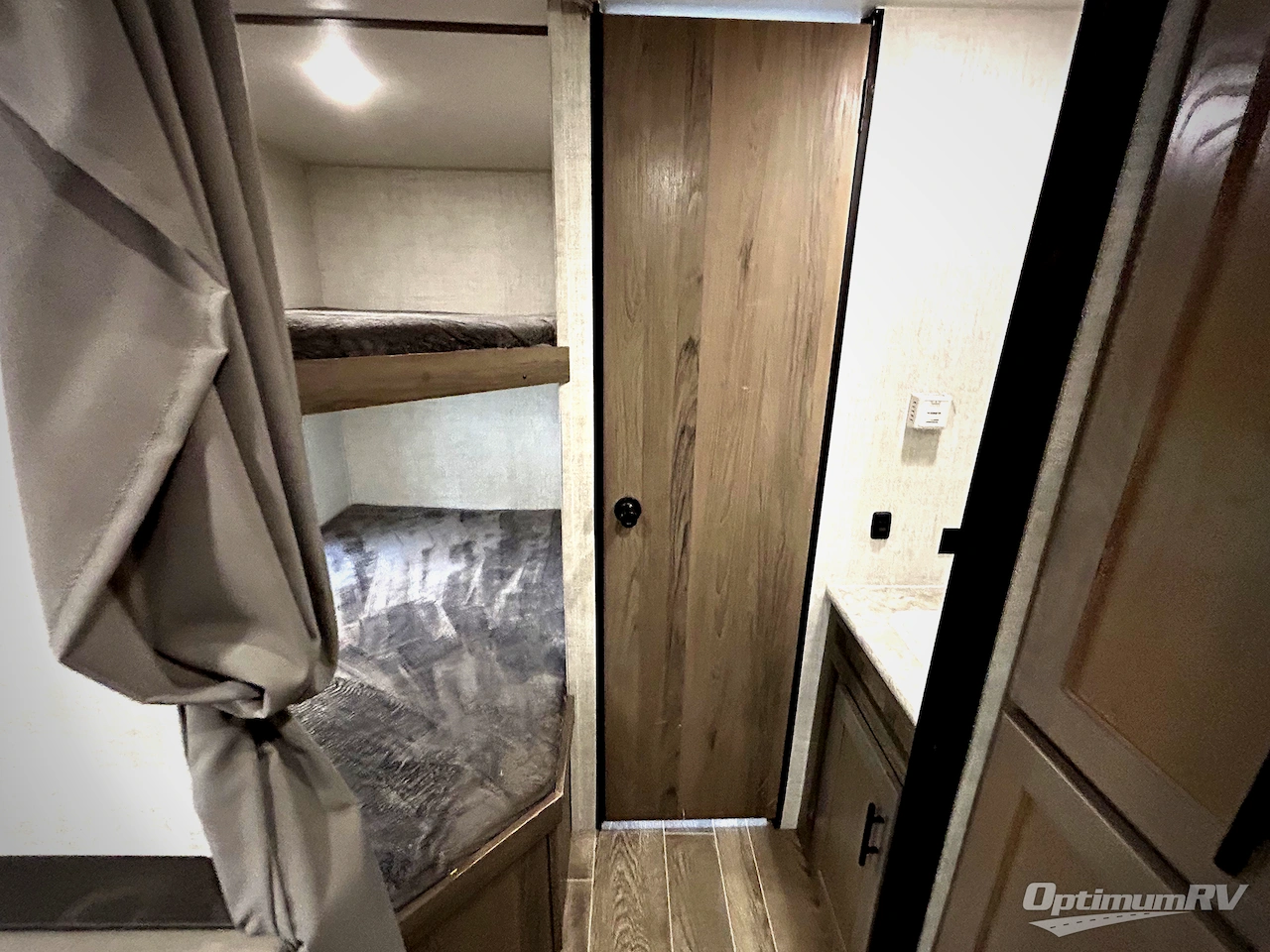2022 Gulf Stream Ameri-Lite Ultra Lite 248BH Photo 10