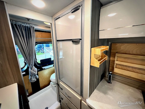 2022 Thor Tellaro 20K RV Photo 4